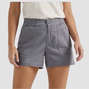 😍SHOW SPECIAL - NWT Riders by Lee Midrise Utility Shorts Grey Size 18W